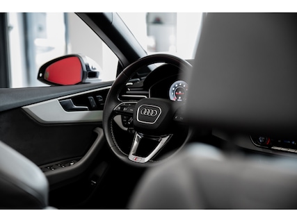 Audi-S5
