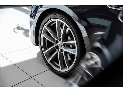 Audi-S5