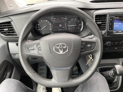 Toyota-ProAce