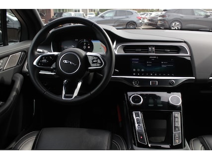 Jaguar-I-Pace
