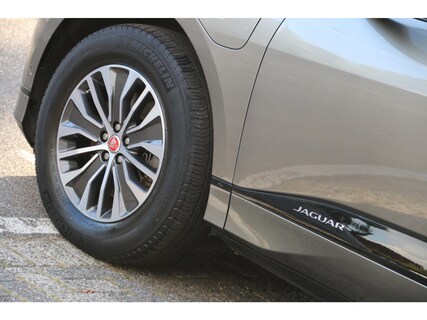 Jaguar-I-Pace