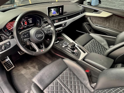 Audi-S5