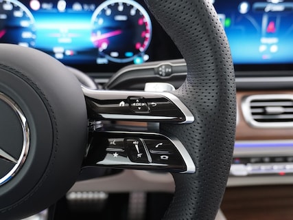 Mercedes-Benz-GLS