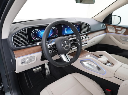 Mercedes-Benz-GLS