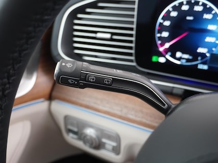 Mercedes-Benz-GLS
