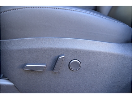 Tesla-Model Y