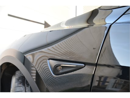 Tesla-Model Y