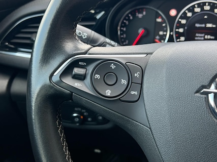 Opel-Insignia