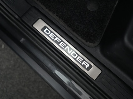 Land Rover-Defender