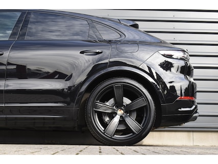 Porsche-Cayenne Coupé