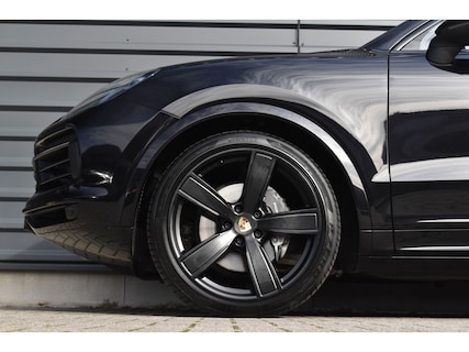 Porsche-Cayenne Coupé