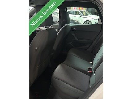 SEAT-Arona