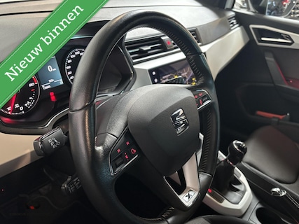 SEAT-Arona
