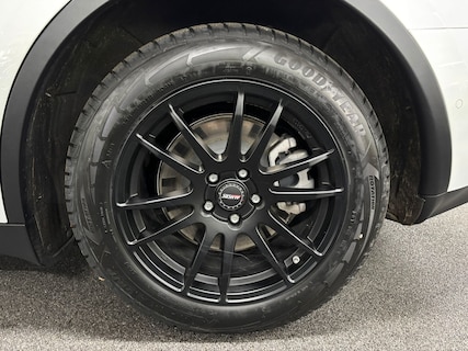 Tesla-Model Y