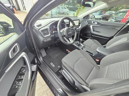Kia-Ceed