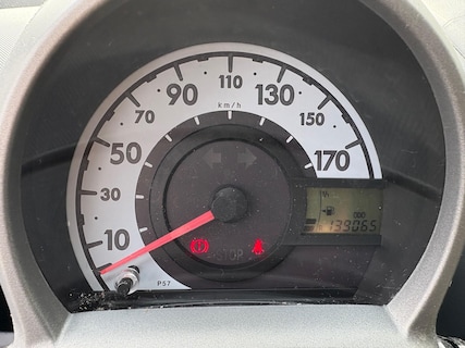 Peugeot-107