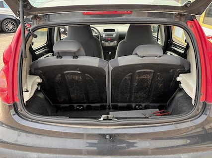 Peugeot-107