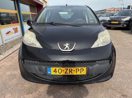 Peugeot-107