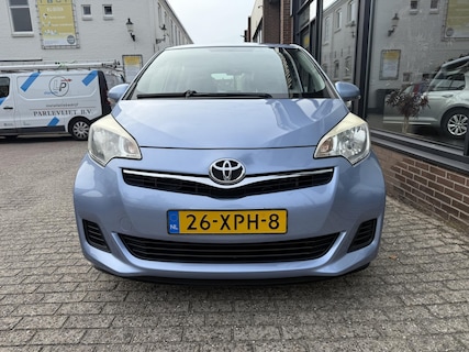 Toyota-Verso-S