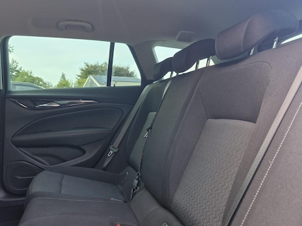 Opel-Insignia