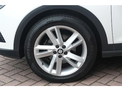 SEAT-Arona