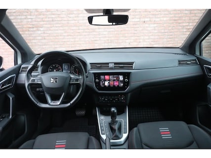SEAT-Arona