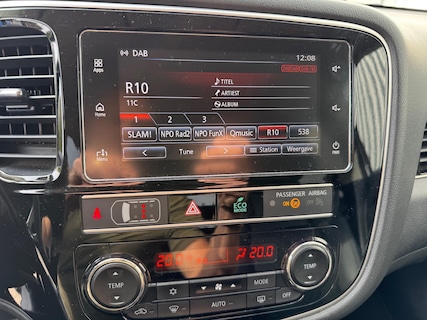 Mitsubishi-Outlander