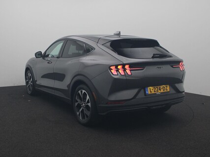 Ford-Mustang Mach-E