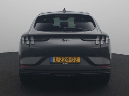 Ford-Mustang Mach-E