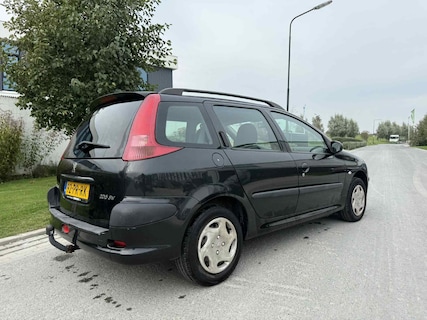 Peugeot-206
