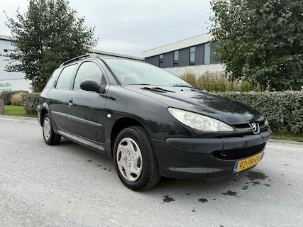 Peugeot-206