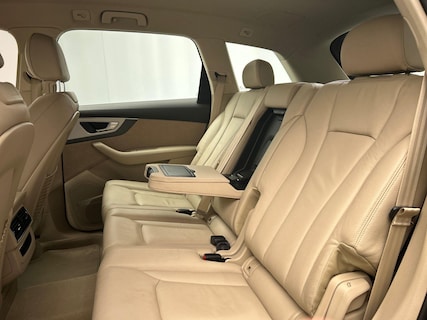 Audi-Q7