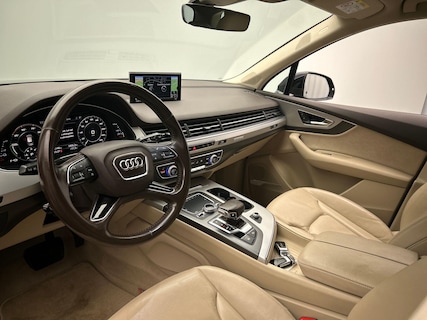 Audi-Q7