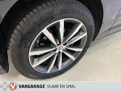 Jaguar-F-Pace