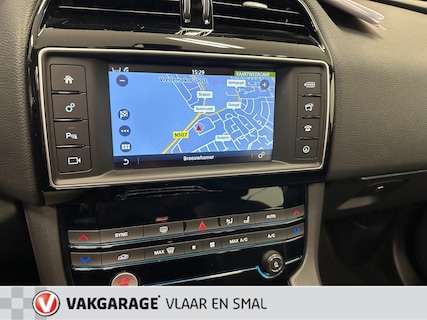 Jaguar-F-Pace