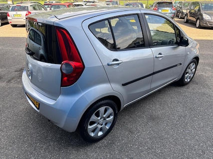 Opel-Agila