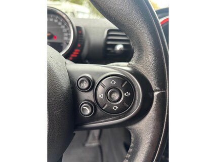 MINI-Clubman