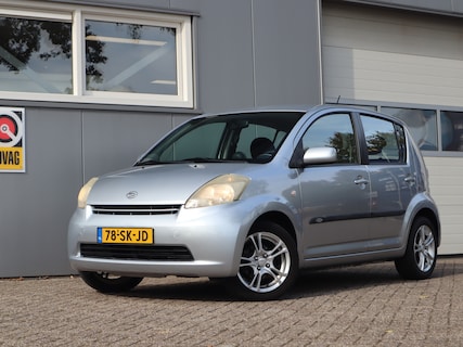 Daihatsu-Sirion