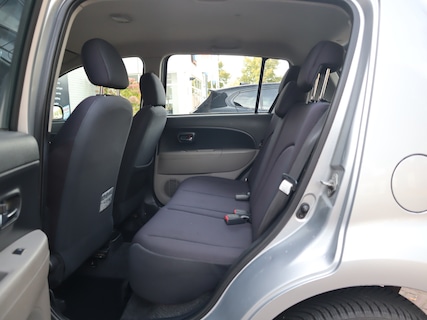 Daihatsu-Sirion