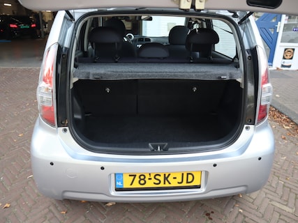 Daihatsu-Sirion