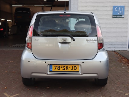 Daihatsu-Sirion