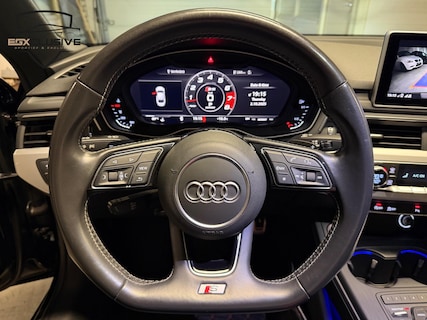 Audi-S5