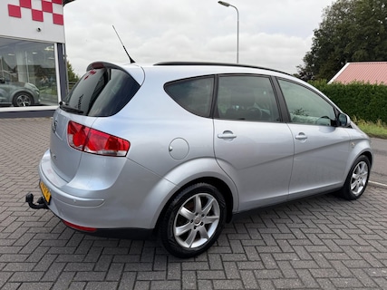 SEAT-Altea XL