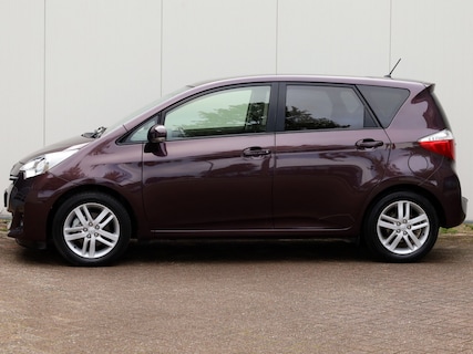 Toyota-Verso-S