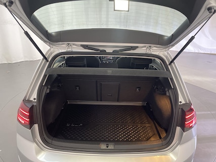 Volkswagen-Golf