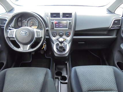 Toyota-Verso-S
