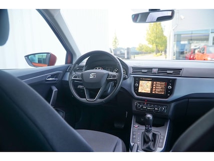 SEAT-Arona