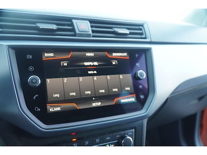 SEAT-Arona