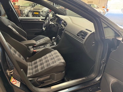 Volkswagen-Golf