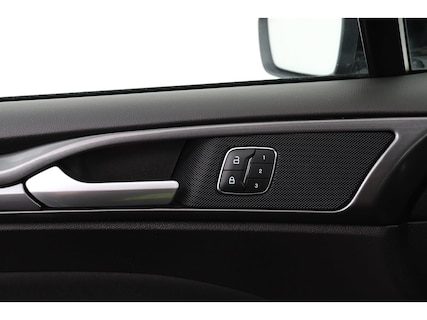Ford-Mondeo